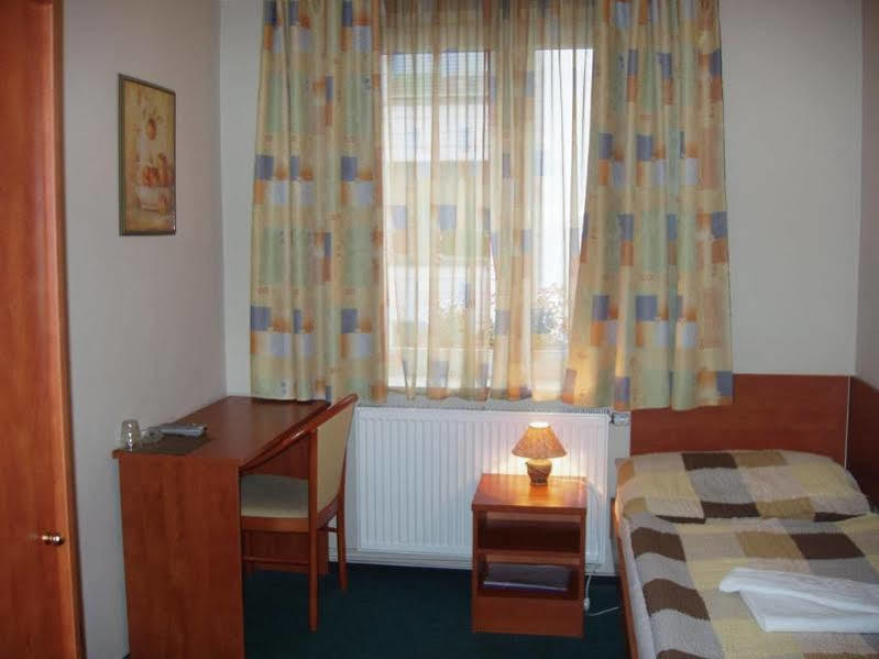 Hotel U Hvezdy Prag Exterior foto